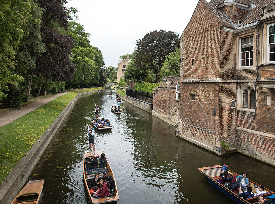 Punting on the River Cam 